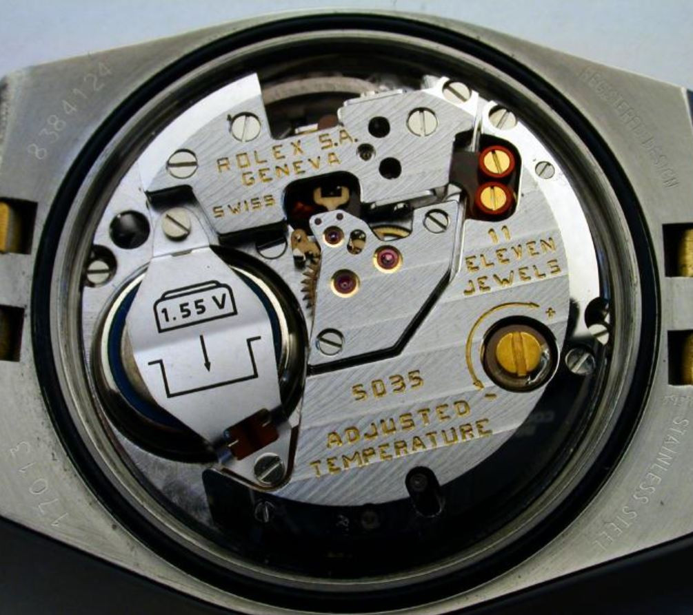 Наручные часы что означает. Часы кварц a1531. Ролекс с кварцевым механизмом. Кварцевый механизм Тиссо.
